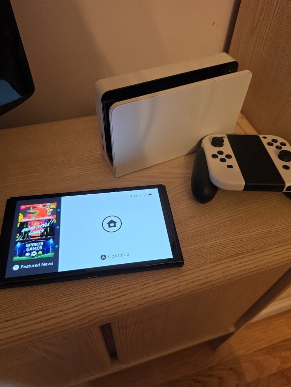 Nintendo Switch OLED - Picture 3 of 3